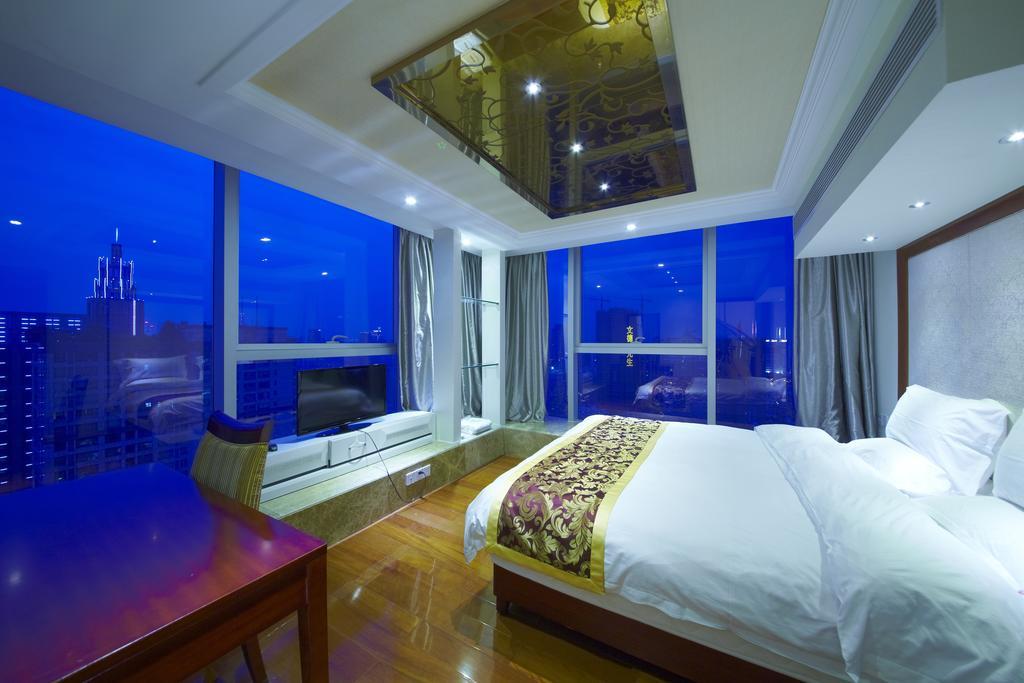 Louidon Mega Apartment Hotel Of Kam Rueng Plaza - Sunshine Apartment Kuangcsou Szoba fotó